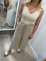 Curved Hem Wide Crops (4 colours)