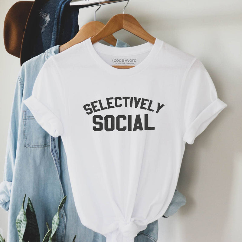 SELECTIVELY SOCIAL TEE