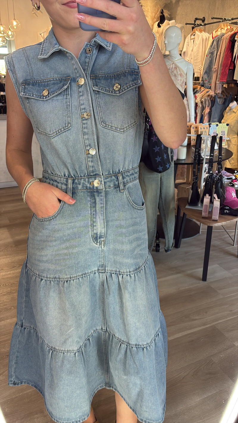 Sunday Skies Midi Dress