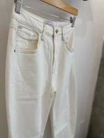 Ivory Frame Barrel Jeans