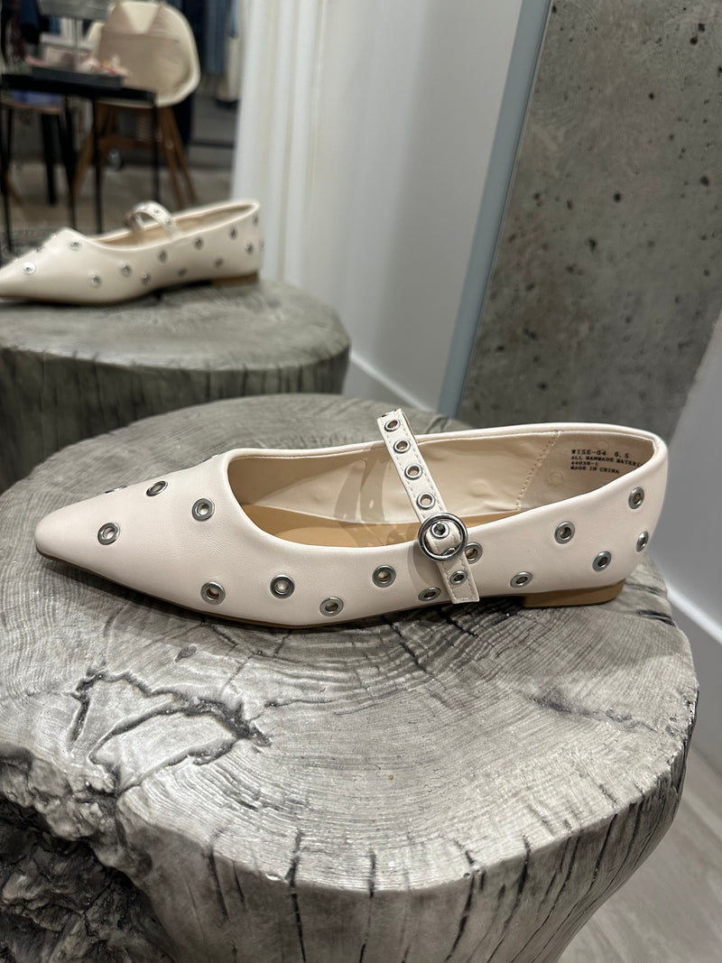 Eyelet Ballet Flat | 2 colours