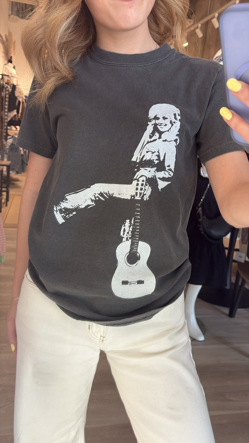 Hey Dolly Tee