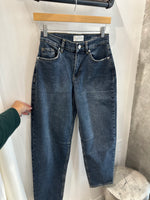 Dylan Barrel Jeans