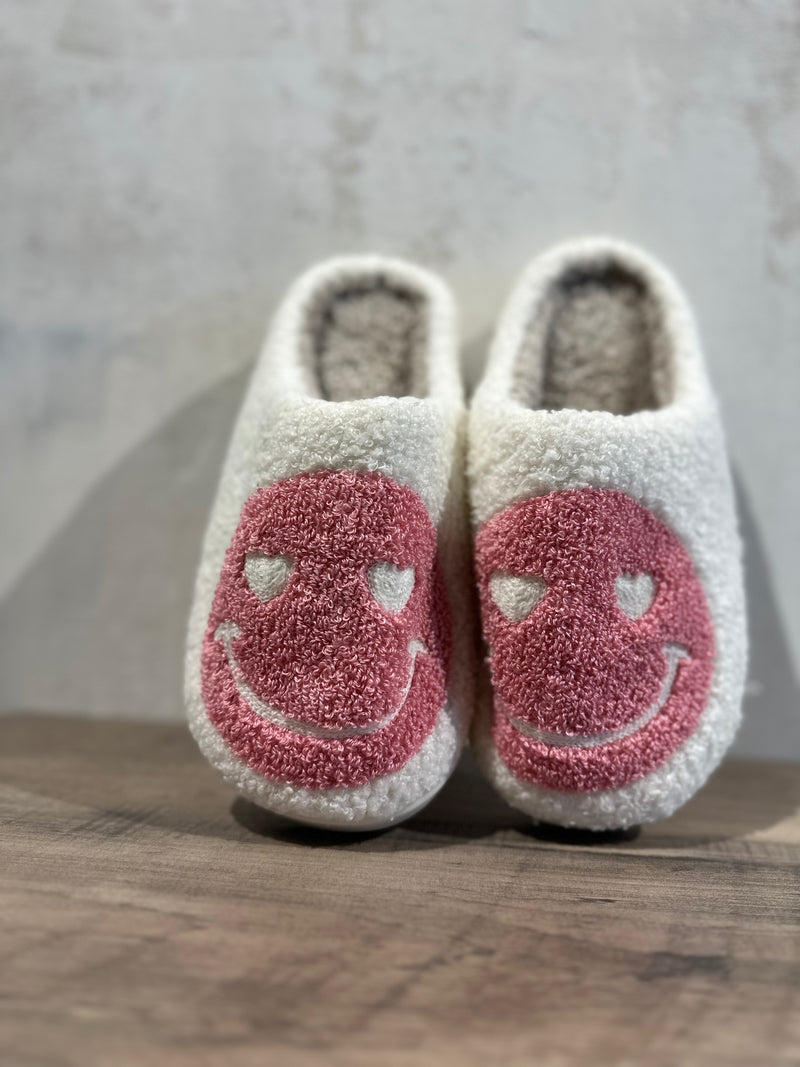 Happy Feet Slippers | Heart Eyes