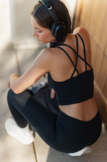 Criss Cross Sportsbra
