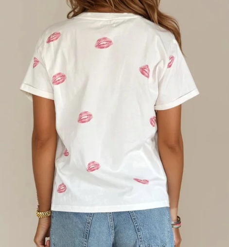 Kisses Tee