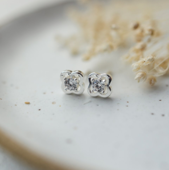 Elodie Studs | 2 colours